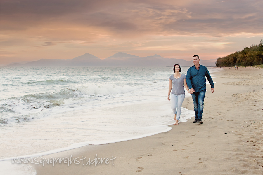 cairns-family-beach-sunset-holiday-family-reunion-photographer-savannahstudio-8
